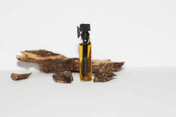 Oud oil benefits